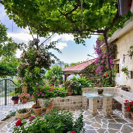 Villa Kapasa Mathés Exterior foto